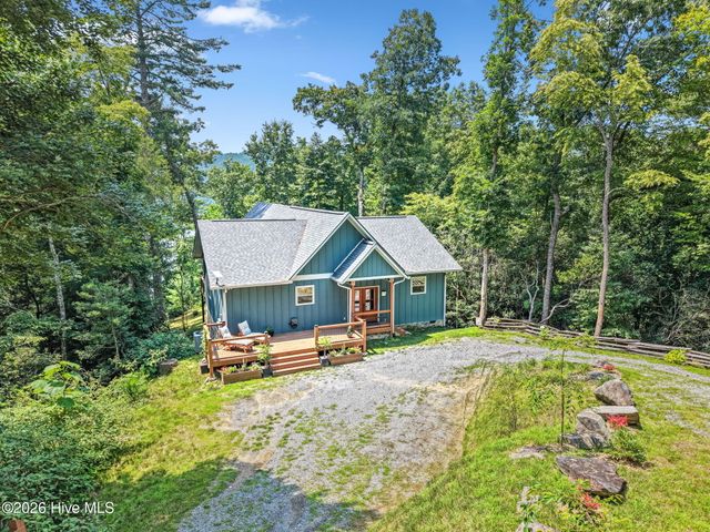 118 Kareny Drive, Topton, NC 28781