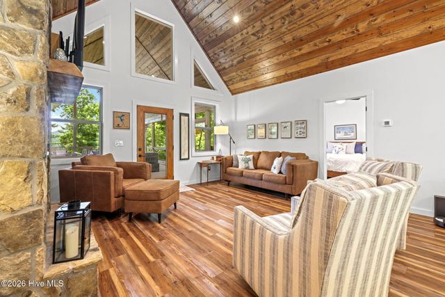 118 Kareny Drive, Topton, NC 28781