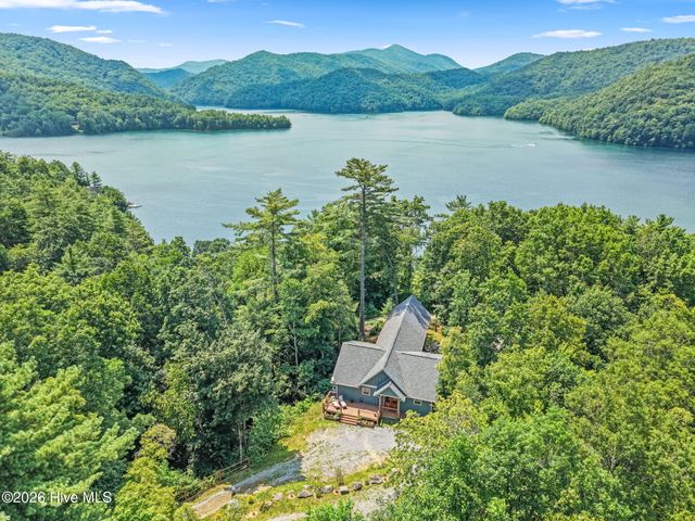 118 Kareny Drive, Topton, NC 28781