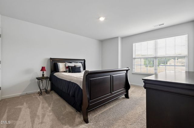 19 Rockwater Way, Zebulon, NC 27597