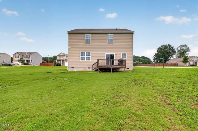 19 Rockwater Way, Zebulon, NC 27597