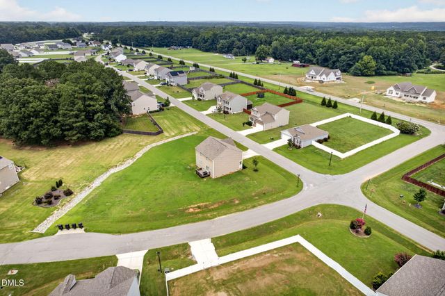 19 Rockwater Way, Zebulon, NC 27597