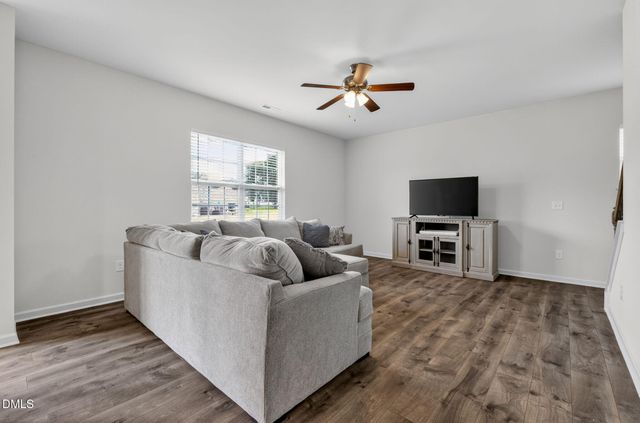 19 Rockwater Way, Zebulon, NC 27597