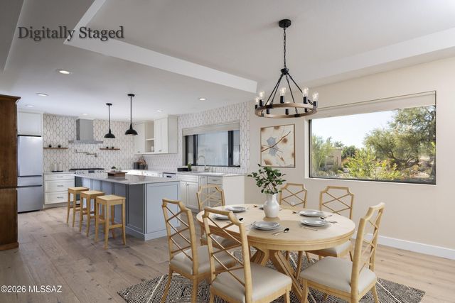575 W Valoro Drive, Oro Valley, AZ 85737
