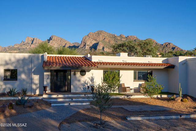 575 W Valoro Drive, Oro Valley, AZ 85737