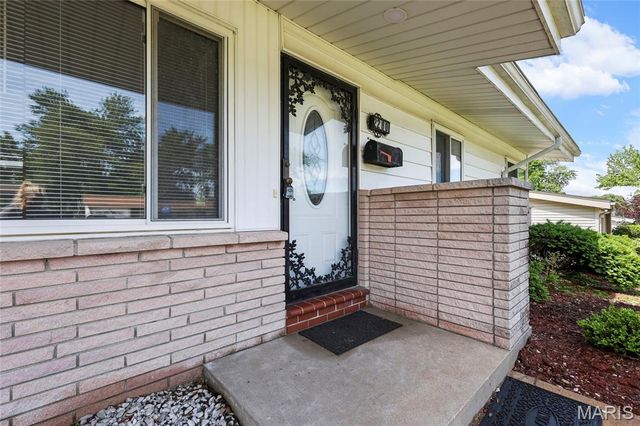 2280 Luxmore Drive, Unincorporated, MO 63136