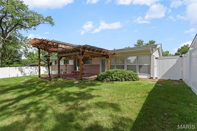 2280 Luxmore Drive, Unincorporated, MO 63136