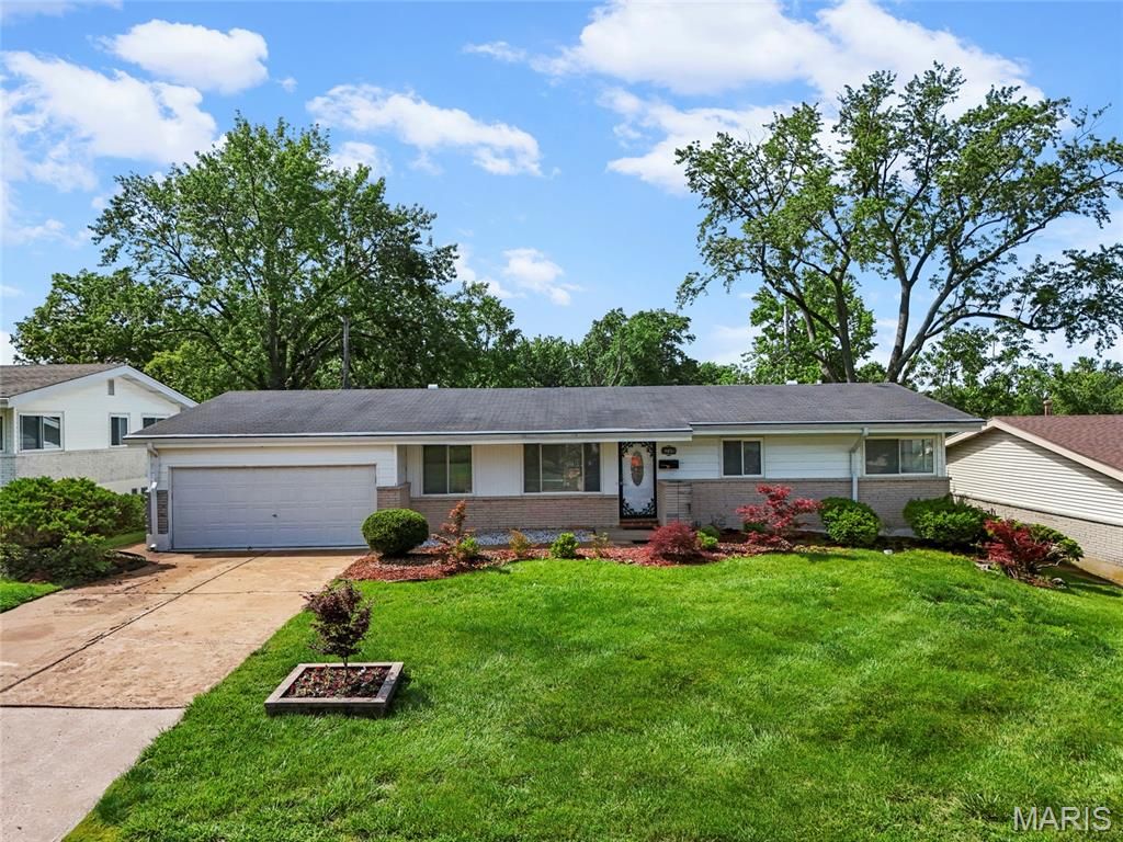 2280 Luxmore Drive, Unincorporated, MO 63136