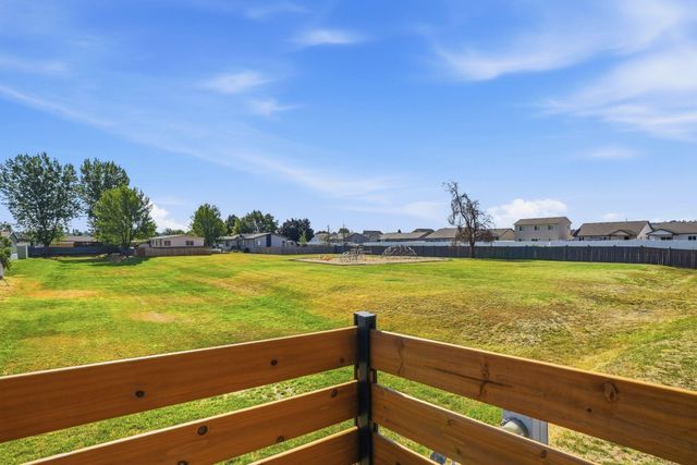 10510 W Richland Rd, Cheney, WA 99004