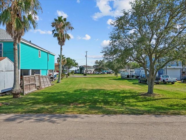 Lot 18 Avenue N, San Leon, TX 77539
