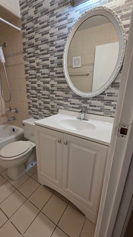 9368 BAY COLONY Drive 2S, Des Plaines, IL 60016