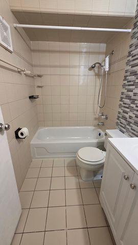 9368 BAY COLONY Drive 2S, Des Plaines, IL 60016