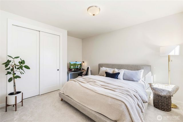 33136 Holly Avenue SE, Black Diamond, WA 98010