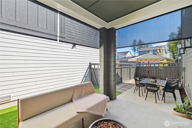 33136 Holly Avenue SE, Black Diamond, WA 98010