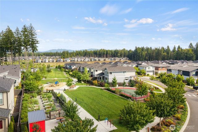 33136 Holly Avenue SE, Black Diamond, WA 98010