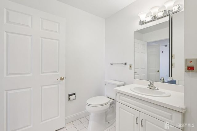 2202 Windrow Drive, Middlesex, NJ 08540