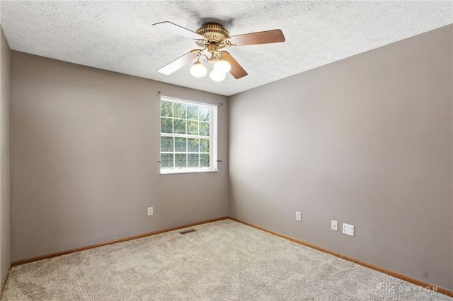 4043 Summerfield Drive, Beavercreek, OH 45432