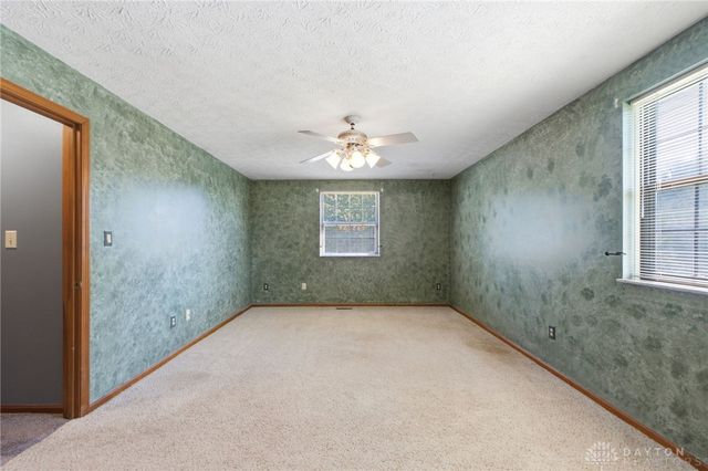 4043 Summerfield Drive, Beavercreek, OH 45432