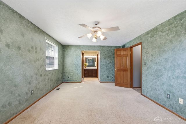 4043 Summerfield Drive, Beavercreek, OH 45432