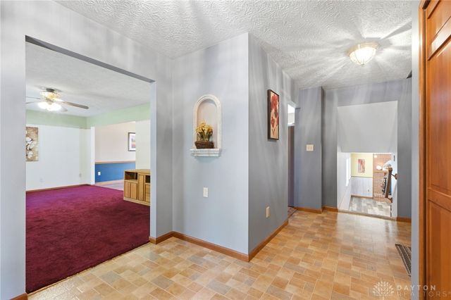 4043 Summerfield Drive, Beavercreek, OH 45432