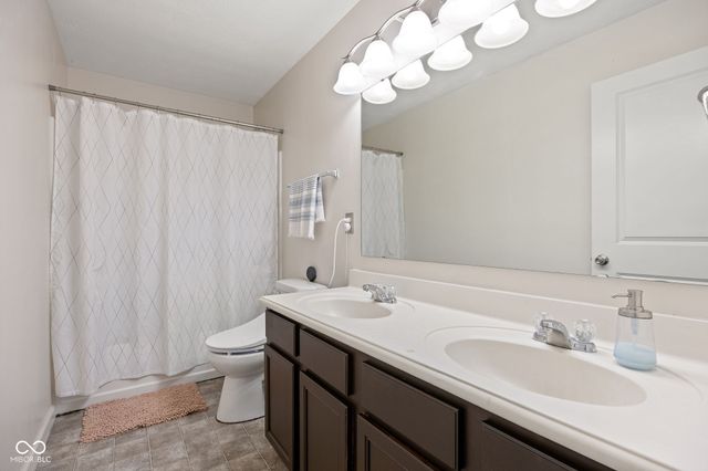 15098 Royal Grove Drive, Noblesville, IN 46060