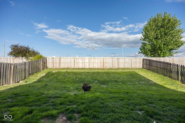 15098 Royal Grove Drive, Noblesville, IN 46060