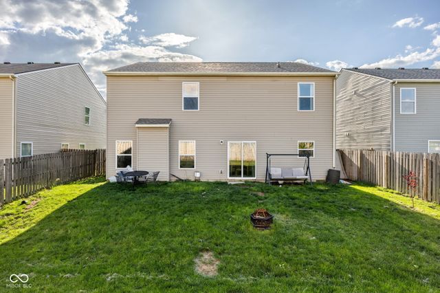 15098 Royal Grove Drive, Noblesville, IN 46060