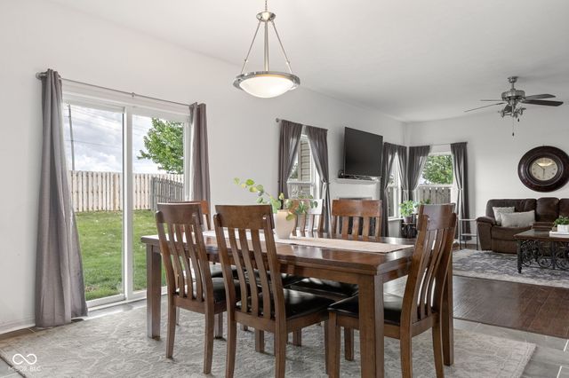 15098 Royal Grove Drive, Noblesville, IN 46060
