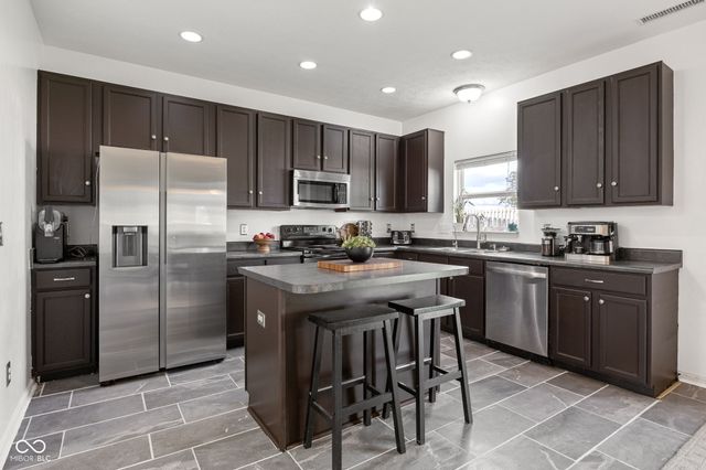 15098 Royal Grove Drive, Noblesville, IN 46060