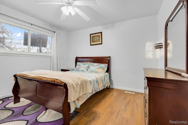 1564 Moulin Avenue, Madison Heights, MI 48071