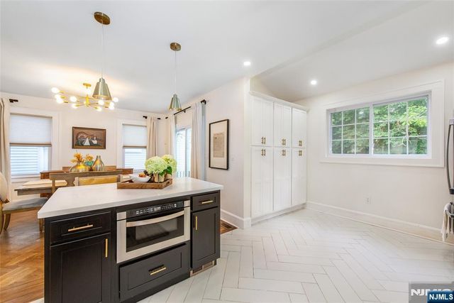 210 Jacoby Street, Maplewood, NJ 07040