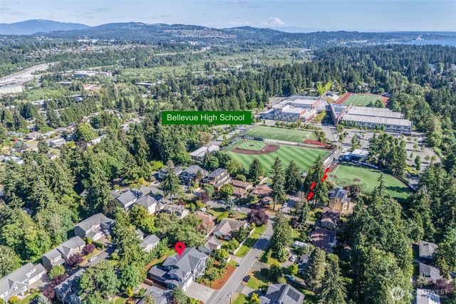 222 106th Avenue SE, Bellevue, WA 98004