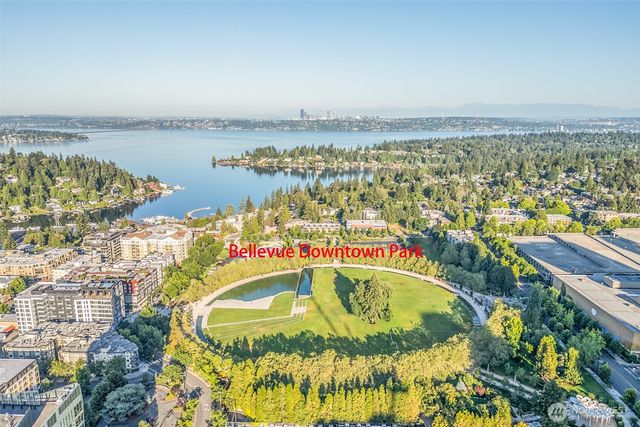 222 106th Avenue SE, Bellevue, WA 98004