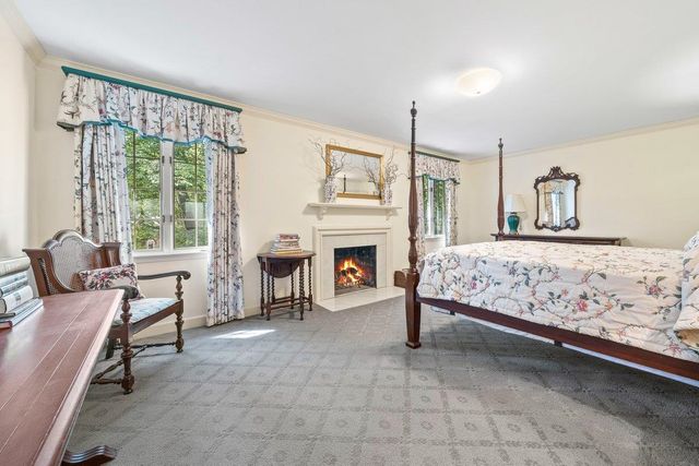 2330 DOGWOOD MEADOWS CV, Germantown, TN 38139