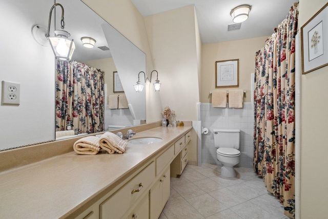 2330 DOGWOOD MEADOWS CV, Germantown, TN 38139