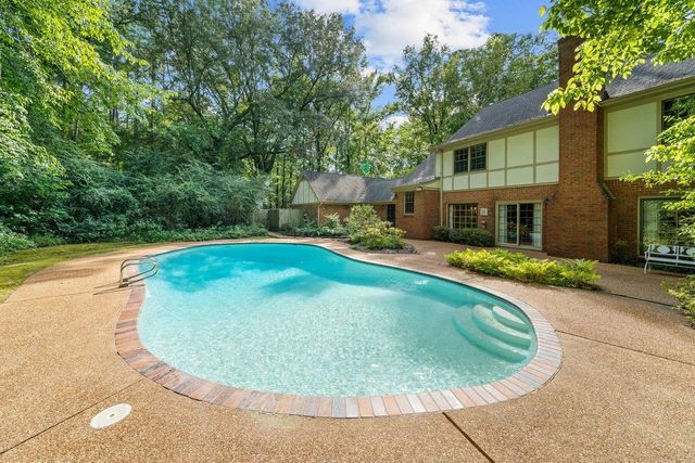 2330 DOGWOOD MEADOWS CV, Germantown, TN 38139