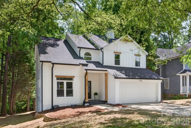 9223 Pebble Creek Way, Charlotte, NC 28269