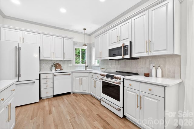 9223 Pebble Creek Way, Charlotte, NC 28269