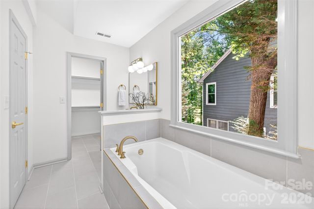 9223 Pebble Creek Way, Charlotte, NC 28269