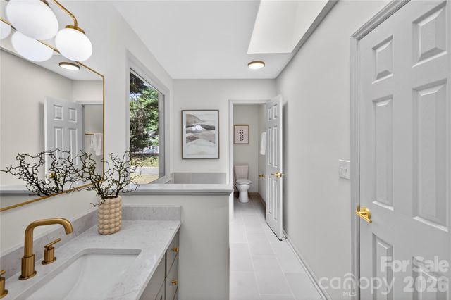 9223 Pebble Creek Way, Charlotte, NC 28269