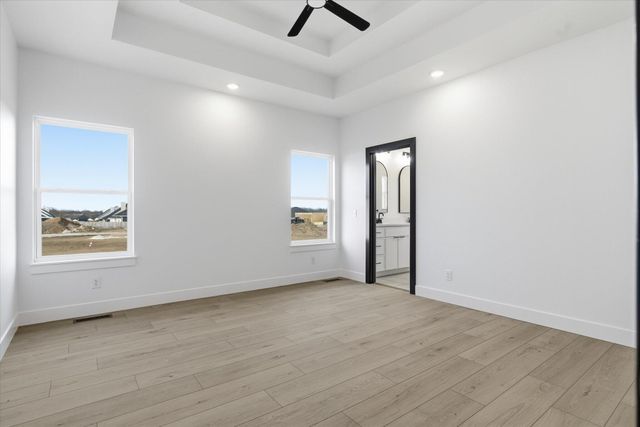 1371 N Collins Drive, Republic, MO 65738