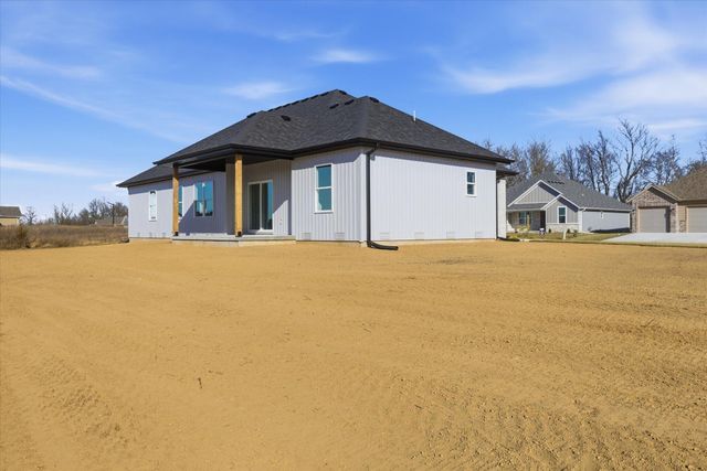 1371 N Collins Drive, Republic, MO 65738