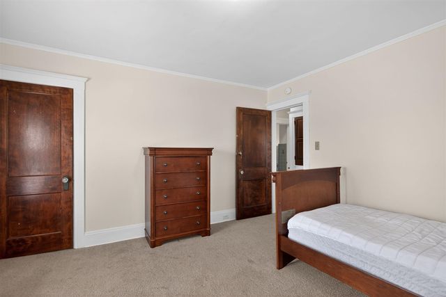 302 Ellery Avenue, Jackson, MI 49201
