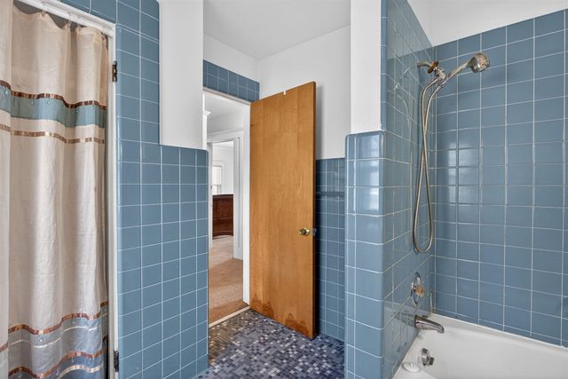 302 Ellery Avenue, Jackson, MI 49201