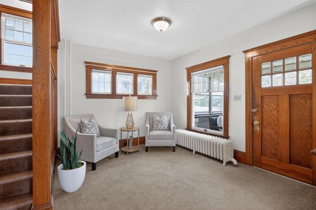 302 Ellery Avenue, Jackson, MI 49201