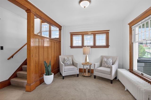 302 Ellery Avenue, Jackson, MI 49201