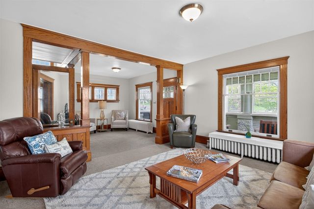 302 Ellery Avenue, Jackson, MI 49201