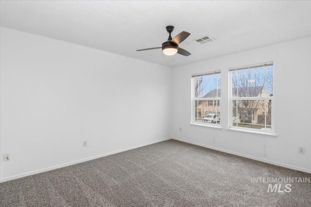 9553 W Trestlewood Dr, Boise, ID 83709