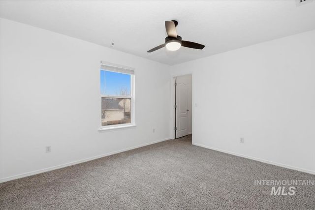 9553 W Trestlewood Dr, Boise, ID 83709