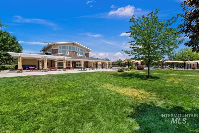 9553 W Trestlewood Dr, Boise, ID 83709